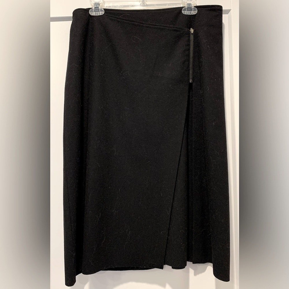 Black GARNET HILL Wool and Cashmere Kilt